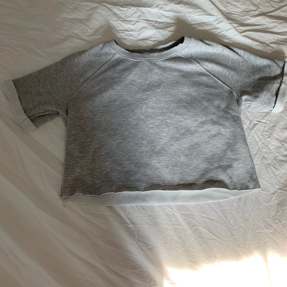 garage gray sweater/shirt cropped